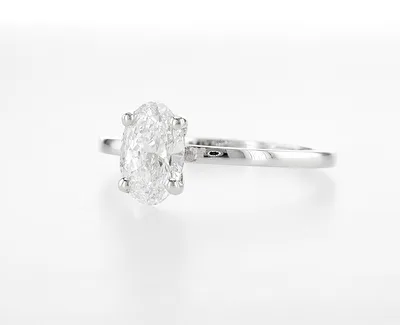 טבעת זהב לבן אובל מרכזית 1.00 קראט