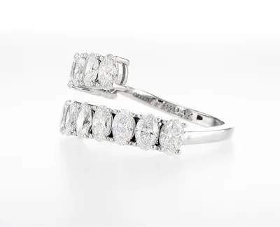 טבעת יהלומים אובל מרכזיות 2.57 קראט