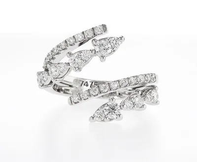 טבעת יהלומים משולבת אבני טיפה 0.54 קראט ועגולות 0.31 קראט 