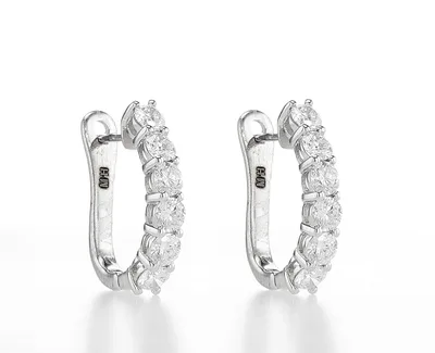 עגילי בננה משובצים יהלומים 1.74 קראט