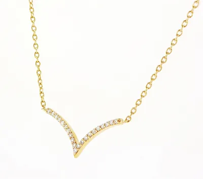 שרשרת v משובצת יהלומים 0.10 קראט