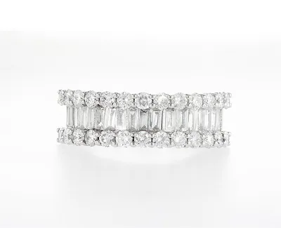 טבעת יהלומים חיתוך באגטים 1.13 בשילוב אבנים עגולות 0.79 קארט